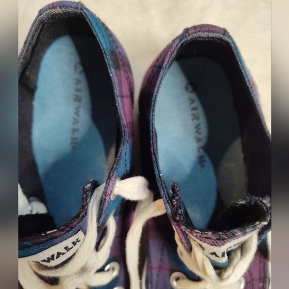 Airwalk Purple And Blue Plaid Canvas Sneakers with White Laces - Picture 9 of 16
